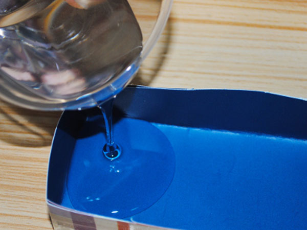 水性膠、油性膠及熱熔膠的區(qū)別是什么？